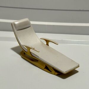 Barbie pool side white gold lounge chair